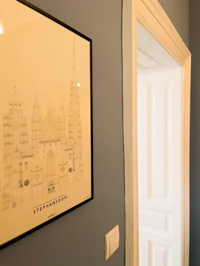 Central And Stylish Apartment Vienna Austria